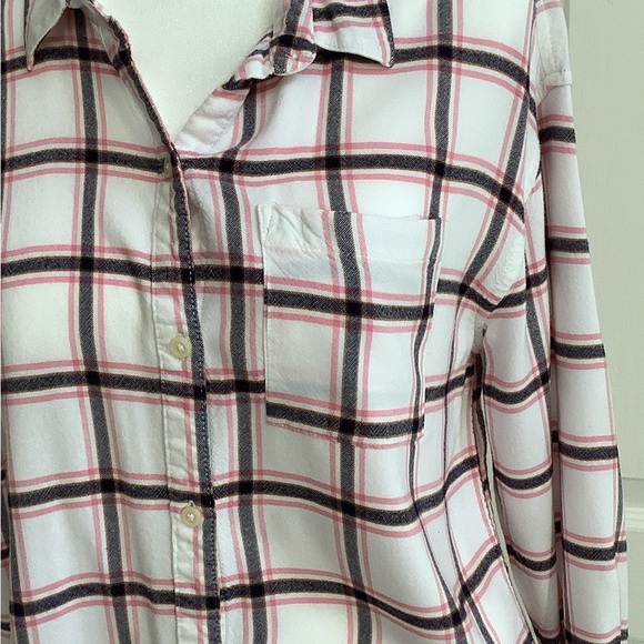 Old Navy (Girl’s) Boyfriend Button Down Shirt - Picture 4 of 6